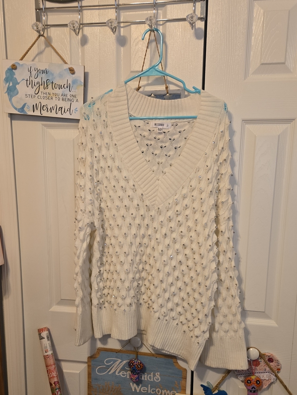 Missguided Ivory V-Neck Beaded Bobble Sweater